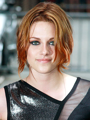 Hair  Makeup on Kristen Stewart   S Head Turning Red Hair  Love It Or Hate It