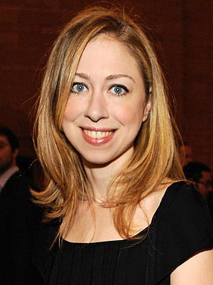 BUZZ Chelsea Clinton to Choose Vera Wang For Her Big Day