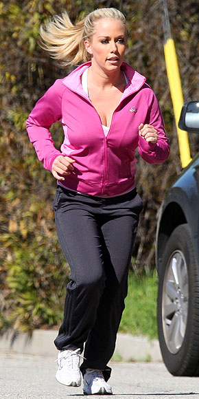 RUN FOR IT photo | Hank Baskett