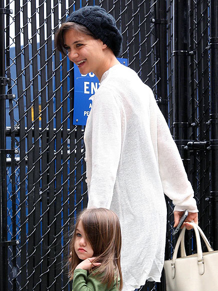 $26 BEANIE photo | Katie Holmes