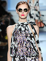 Runway Trend: Coral Lips