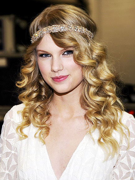 I CAN'T GET ENOUGH OF... photo | Taylor Swift