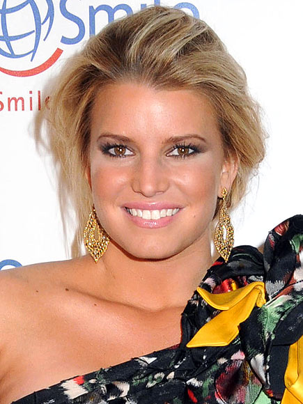 JESSICA'S MAKEUP photo | Jessica Simpson
