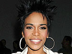 Michelle Williams's Backstage Tour of Chicago