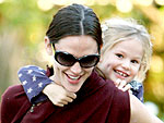 Jen Garner Takes Violet out for the Day | Jennifer Garner