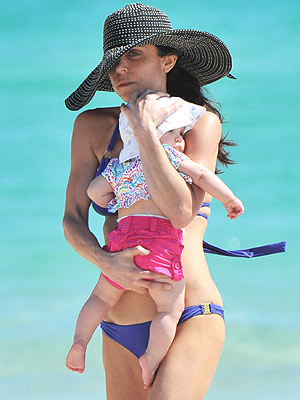 bethenny frankel bryn pictures 2011. Spotted: Bethenny Frankel and