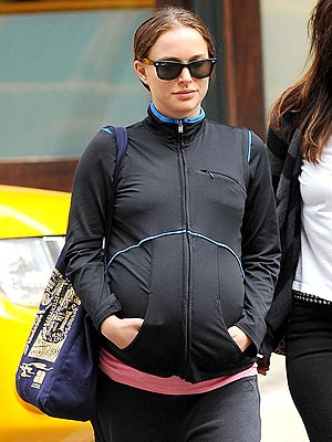 natalie portman baby bump 2011. BumpWatch: Natalie Portman