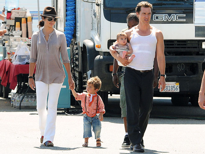 PACK LEADER photo | Camila Alves, Matthew McConaughey