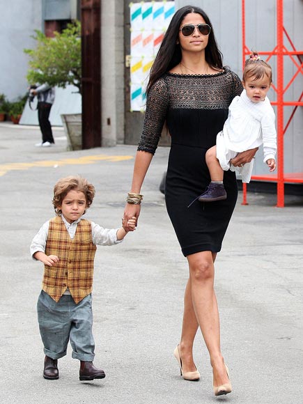 STEP TO IT photo | Camila Alves