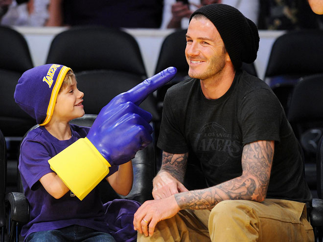 IN YOUR FACE photo | David Beckham