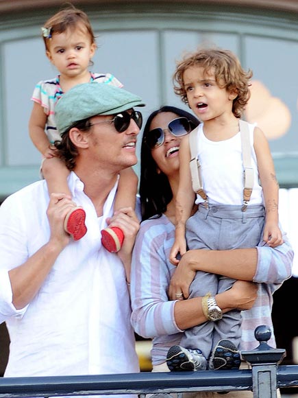 VIDA & LEVI photo | Camila Alves, Matthew McConaughey