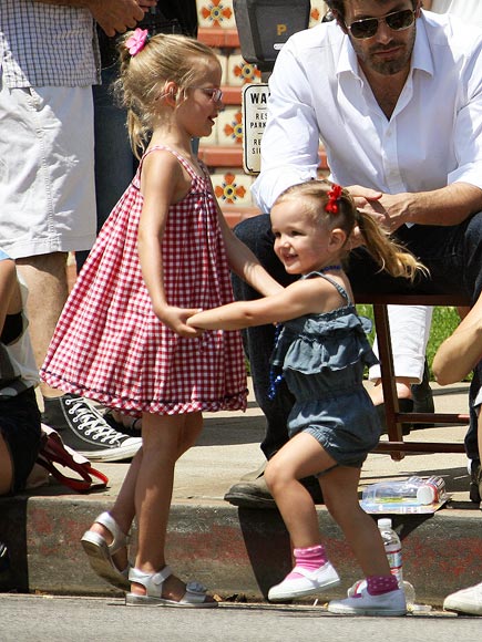 VIOLET & SERAPHINA photo | Violet Affleck