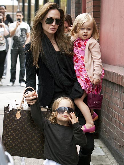 ANGELINA JOLIE  photo | Angelina Jolie