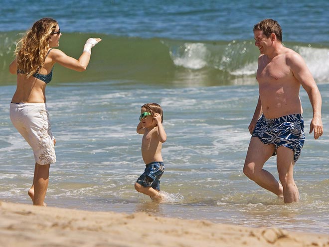 SWIM MEET photo | James Broderick, Matthew Broderick, Sarah Jessica Parker