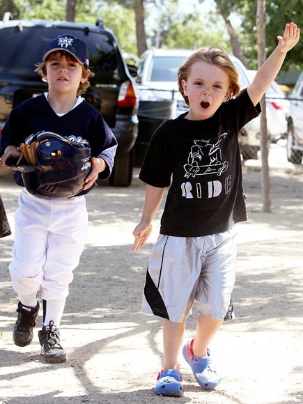 JAYDEN & SEAN PRESTON FEDERLINE photo | Kevin Federline