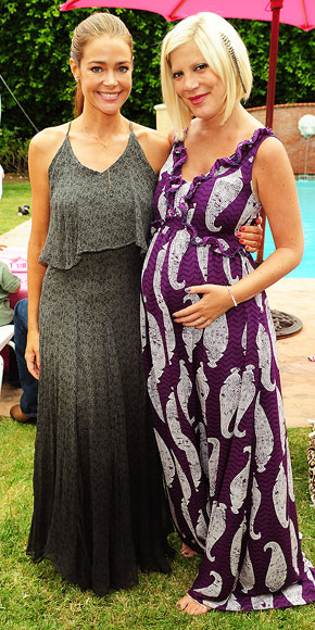 PRETTY IN PAISLEY photo | Tori Spelling
