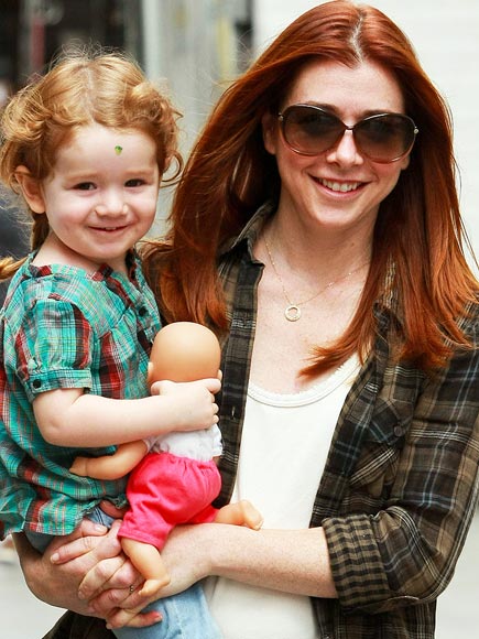ALYSON HANNIGAN'S NECKLACE photo | Alyson Hannigan