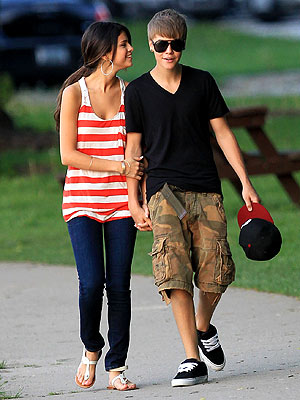 Caught in the Act! | Justin Bieber, Selena Gomez