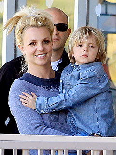 Britney Takes Her Boys Shopping in L.A. | Britney Spears