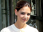 Katie Holmes Solves a 'Cupcake Emergency' in L.A. | Katie Holmes