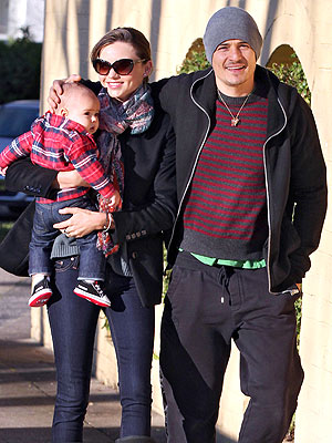 Orlando & Miranda Give Son Flynn a Tour of Paris