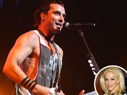 Gwen Stefani Watches Her Hubby's Concert – from Backstage