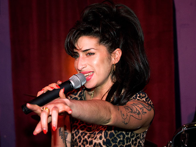 THE VOICE
 photo | Amy Winehouse