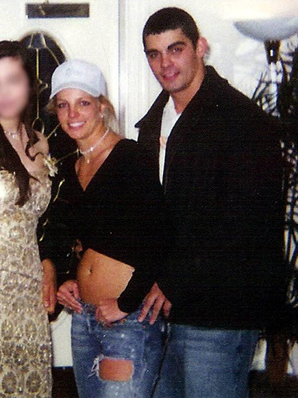BRITNEY & JASON
photo | Britney Spears, Jason Alexander