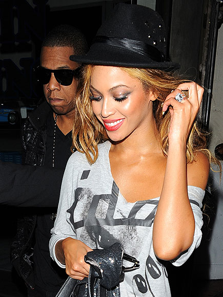 HE PUT A (HUGE) RING ON IT photo | Beyonce Knowles, Jay-Z