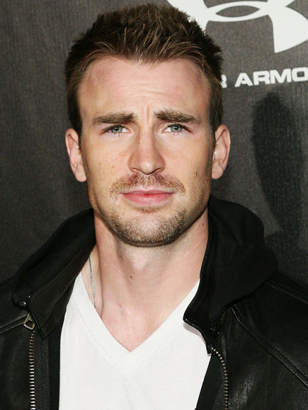 Photo Special5 Reasons Ashley Greene Should Date Chris Evans
