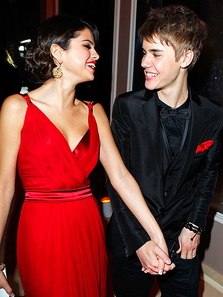 A RED-HOT DEBUT   photo | Justin Bieber, Selena Gomez