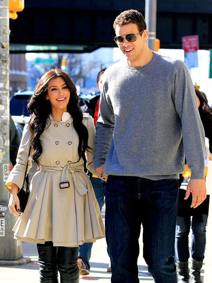 SWEET STROLL   photo | Kim Kardashian, Kris Humphries