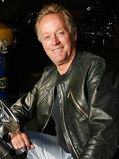 Peter Fonda Finds a Dead Body