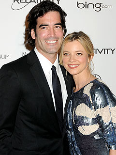 Amy Smart: My Fiancé Is my Wedding Planning 'Co-Pilot' | Amy Smart