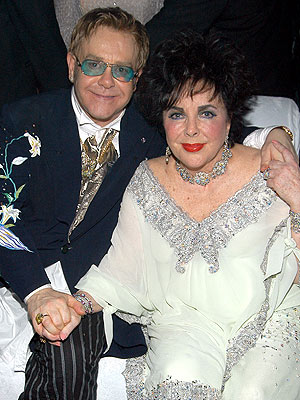 Elton John Pays Tribute to Elizabeth Taylor