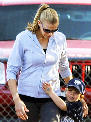 Kevin Federline Expecting His Fifth Child: Source| Babies, Kevin Federline, Individual Class