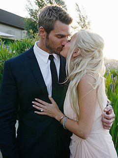 Brad Womack & Emily Maynard Still 'Off & On,' Her Mom Says