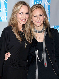 Chely Wright Welcomes Twins George Samuel and Everett Joseph