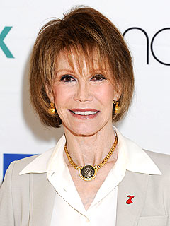 Mary Tyler Moore 'Recovering Nicely' from Head Surgery