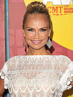 Kristin Chenoweth Hospitalized after Accident on The Good Wife Set | Kristin Chenoweth