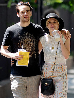 Ashlee Simpson Spotted Kissing Vincent Piazza