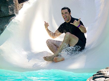 Gilles Marini Makes a Splash with Family in Hawaii