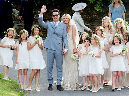 Kate Moss Marries Rocker Jamie Hince