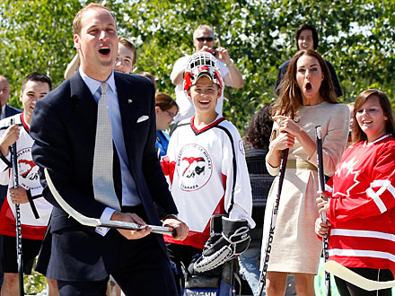 Kate Gets in the Dirt in High Heels| Kate Middleton, Prince William