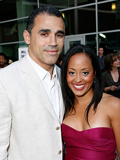 http://img2.timeinc.net/people/i/2011/news/110822/essence-atkins-240.jpg