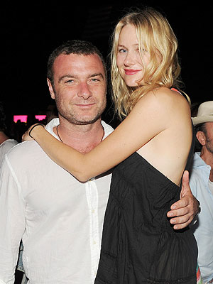 Couples Watch: Naomi & Liev's Hamptons Date Night | Liev Schreiber, Naomi Watts