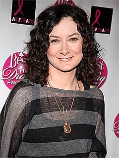 Sara Gilbert Confirms Her Relationship with Linda Perry | Sara Gilbert