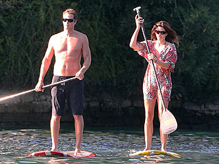 George Clooney Chills Out on a Boat – with Evan Rachel Wood & Marisa Tomei| The Ides of March, Movie News, Evan Rachel Wood, George Clooney, Marisa Tomei, Actor Class, RolesClass