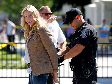 Daryl Hannah Arrested at Protest