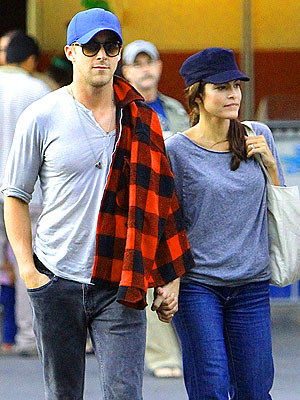 ryan gosling and eva mendes. Ryan Gosling and Eva Mendes's Disneyland Date | Eva Mendes, Ryan Gosling